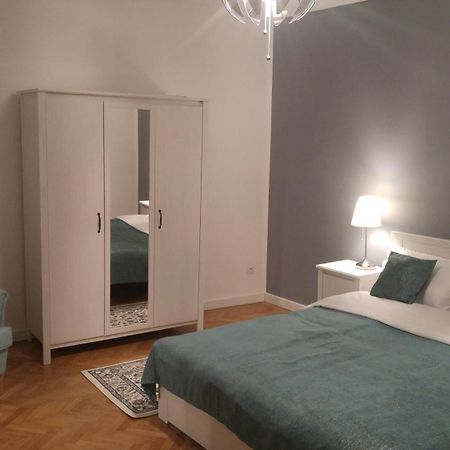 Apartment Bianco Central シビウ エクステリア 写真